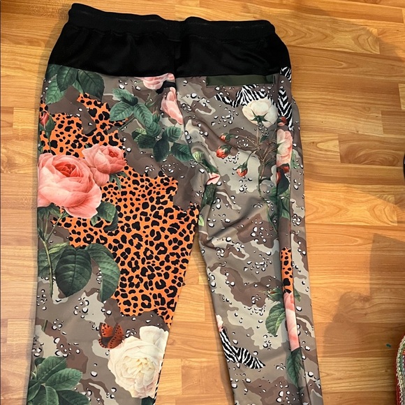 Reason Brand Floral Joggers Drawstring Size M - Picture 5 of 5